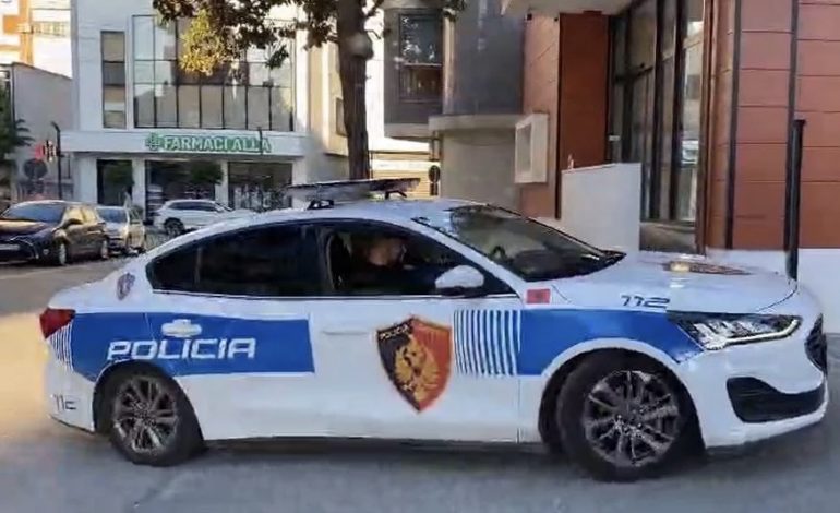 SHPËRTHIMI ME TRITOL NË KINOSTUDIO/ Lokali në pronësi të babait të vëllezërve Lika që plagosën policin Anxhelo Kumaraku! Dyshohet për hakmarrje…