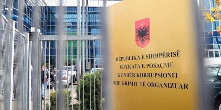 OPERACION SHQIPËRI-ITALI/ SPAK godet grupin kriminal, lëshohen 14 masa sigurie