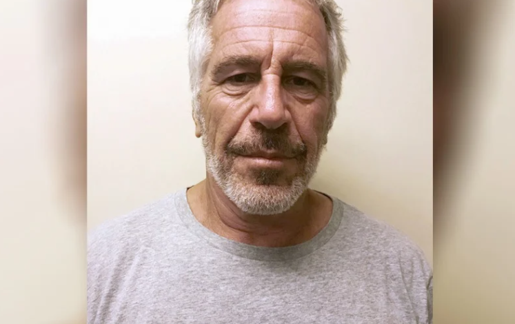 PUBLIKOHET LETRA E FUNDIT E JEFFREY EPSTEIN/ Çarë shkroi ish-financieri amerikan përpara se t’i jepte fund jetës në qeli: Më hetuan për muaj të tërë, por…