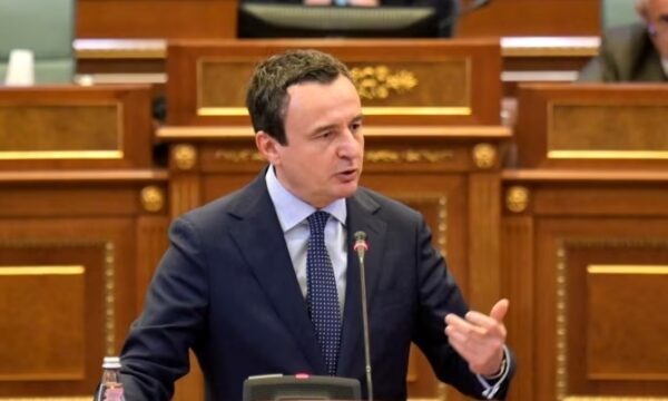 KOSOVË/ Vetëvendosja nominon Kurtin për kryeministër, partitë drejt finalizimit të listave të kandidatëve