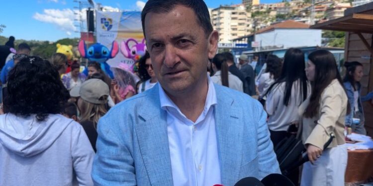 HAPET SEZONI TURISTIK NË HIMARË/ Tavo: Ofrojmë jo vetëm detin, por edhe kulturën dhe kulinarinë