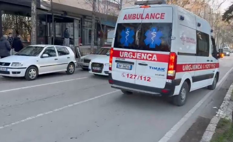 JETONTE I VETËM/ Gjendet i pajetë në banesë 60-vjeçari në Maliq