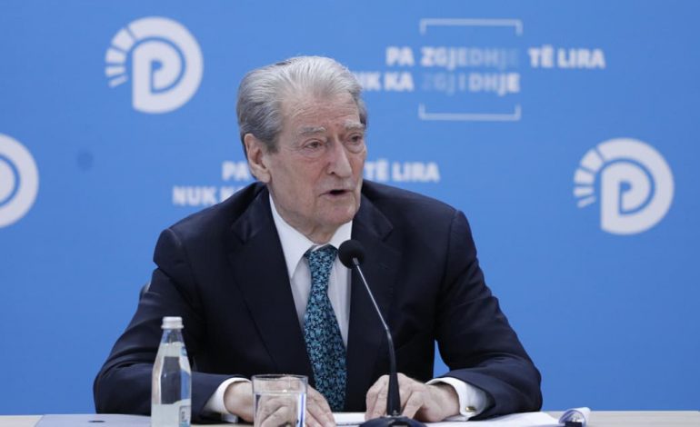 ZGJEDHJET PËR KREUN E PD/ Berisha: Referendumi, një proces shembullor demokratik