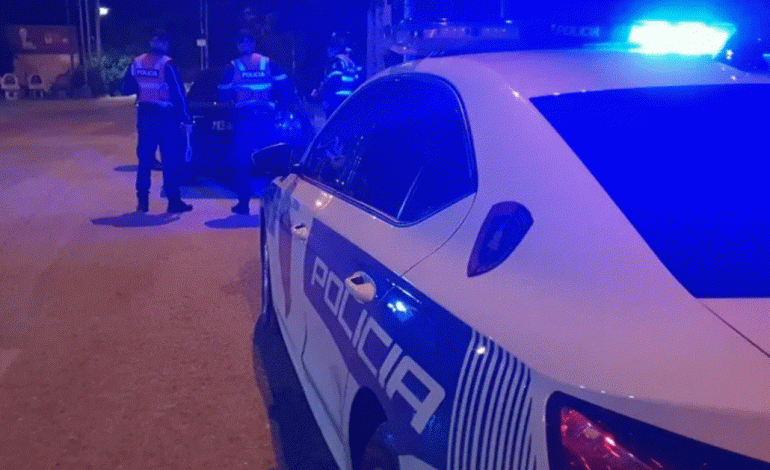 POLICIA TJETËR AKSION PËR NDËRTIMET PA LEJE NË SARANDË/ Urdhër-arreste për efektivë, zyrtarë dhe biznesmenë