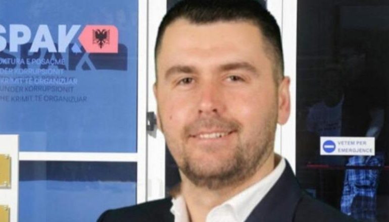 GJYKATA E LARTË NUK PRANON REKURSIN/ Mbetet në fuqi dënimi me 1 vit burg për Memollën