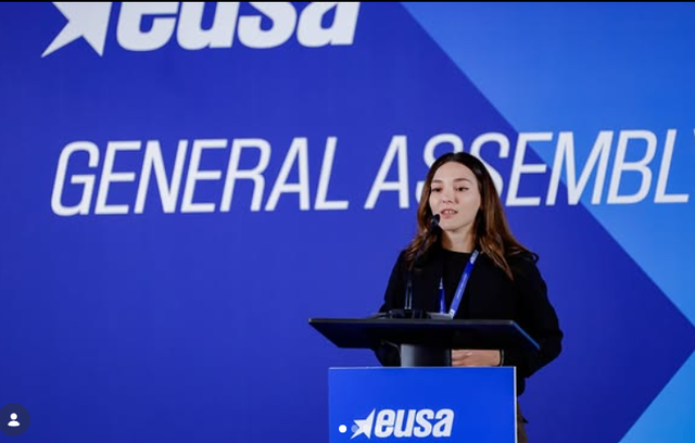 HELENA KAÇE QË HAPI KONGRESIN E PS/ Thirrje neomalësores: Dorëzo Mandatin!