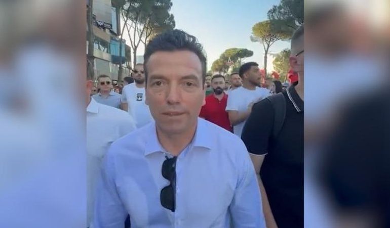 SOT PROTESTON KUNDËR INVESTIMIT NË ZVËRNEC/ Ja si Agron Shehaj më parë kërkonte që Kushnerit t’i shtrohej tapet i kuq
