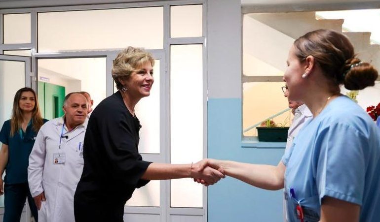 38 PORTOKOLLE KOMBËTARE PËR TRAJTIMIN E KANCERIT/ Sala: Pacientët të marrin të njëjtin standard në çdo spital