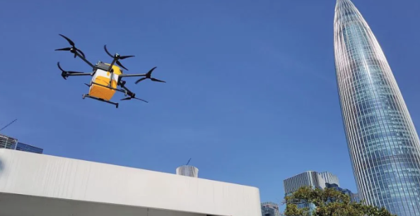 NUK KA MË MOTORRË E KORRIERË/ Kina teston shpërndarjen nga qielli me dronë autonomë