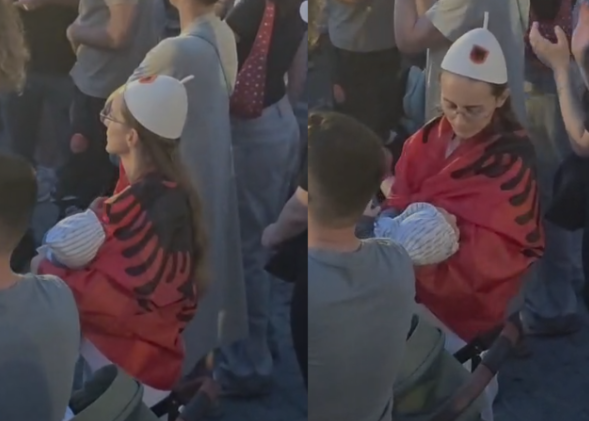 FOTOLAJM/ Jo vetëm të rinj, në protestën për Zvërnecin edhe fëmijë e bebe