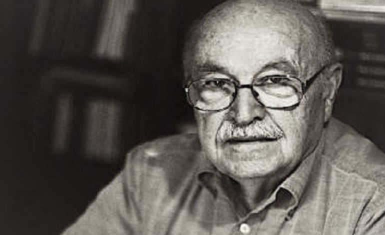 DOSSIER/ “’Arkitektura e kishave në shekujt VII–XV’!” Një ditë në studion e ish-kryeministrit të Shqipërisë, Aleksandër Meksi