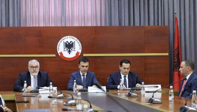 REKOMANDIMET E QEVERISË PËR SPAK DHE PROKURORINË/ Gogu: Luftë evazionit e pastrimit të parave