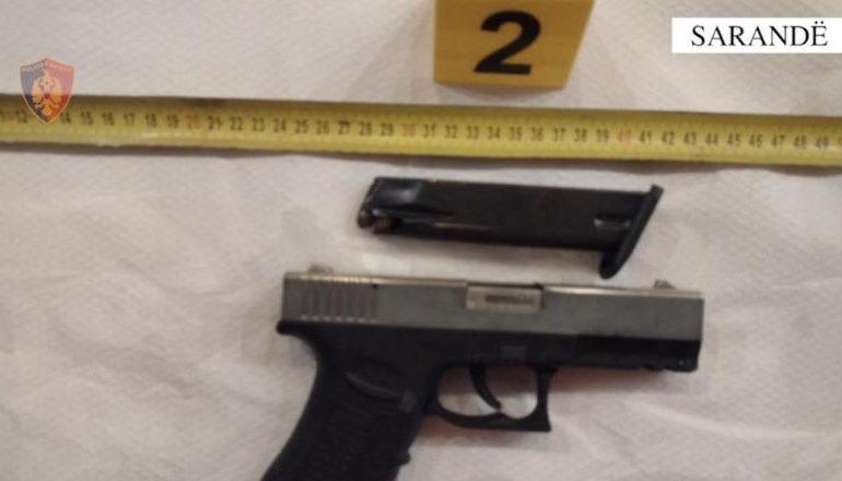 DYSHOHET SE SHISTE KOKAINË NË LOKAL/ Arrestohet administratori, i sekuestrohet edhe arma pa leje (EMRI)