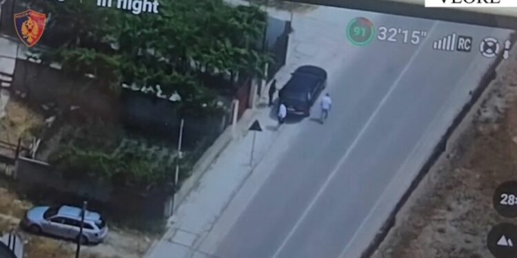 AKSION “BLIC” NË VLORË/ Grupi kriminal kapet në një lokal! Pranga 6 personave (VIDEO)
