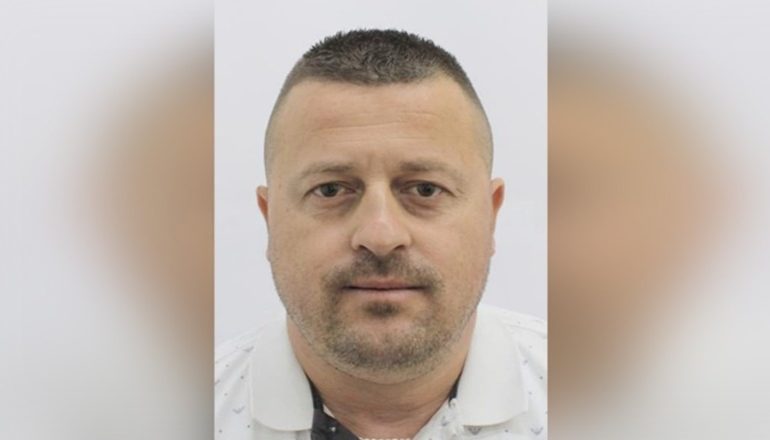 VRASJA E VALTER LLESHIT/ Po udhëtonte në makinë me një koleg! Miku i tij zbriti nga mjeti para ekzekutimit