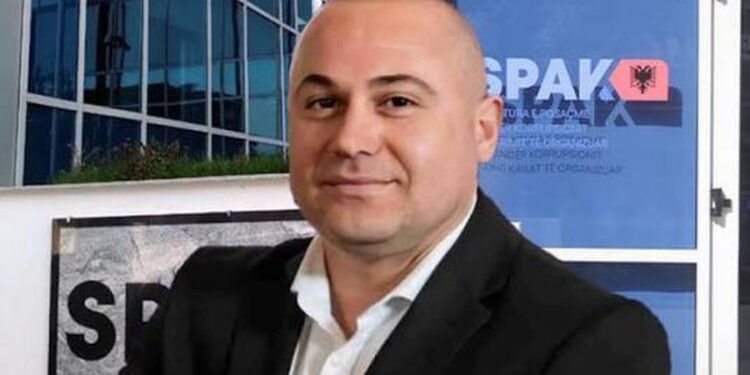 “MË MORI NË TELEFON”/ Banori i Vaut të Dejës dëshmon në seancën ndaj kryebashkiakut Shkreli