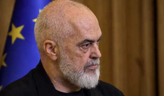 “MOS U DORËHIQ, KËTA S’JANË ALTERNATIVË”/ Rama ndan mesazhin e një qytetari