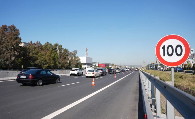 ARRSH HAP PROCEDURËN/ 6 mbikalime për këmbësorët do të ndërtohen në kilometrat e parë të autostradës Tiranë–Durrës