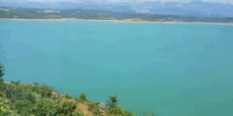 NGJARJE E RËNDË/ Mbytet i riu në liqenin e Ulzës