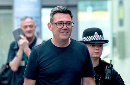 BRITANI E MADHE/ Andy Burnham shpall kandidaturën për kreun e Partisë Laburiste pas dorëheqjes së Keir Starmer