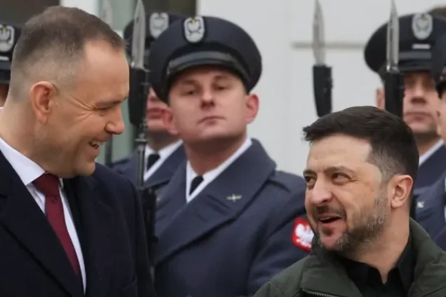 KRIZË MES POLONISË DHE UKRAINËS/ Zelensky rrezikon të humbasë dekoratën më të lartë polake