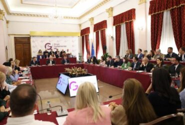 PROTESTAT/ Rama mban të shtunën mbledhjen e zgjeruar të Grupit Parlamentar të PS-së