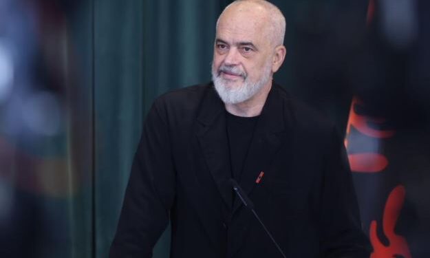 “TË NJËJTËT INVESTITORË JANË EDHE NË ZVËRNEC”/ Rama nxjerr shembullin nga Katari: Budallallëku nuk do ta mbajë peng Shqipërinë