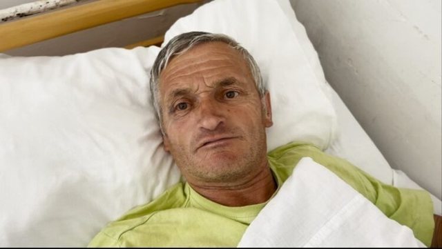 U DHUNUA SËBASHKU ME BASHKËSHORTEN/ Skënder Nika: U prezantuan si RENEA. Kishin automatikë dhe shkopinj
