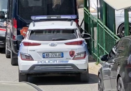 VRASJA NË KAMËZ/ Detajet: Konflikti nisi në kalçeto (EMRI)