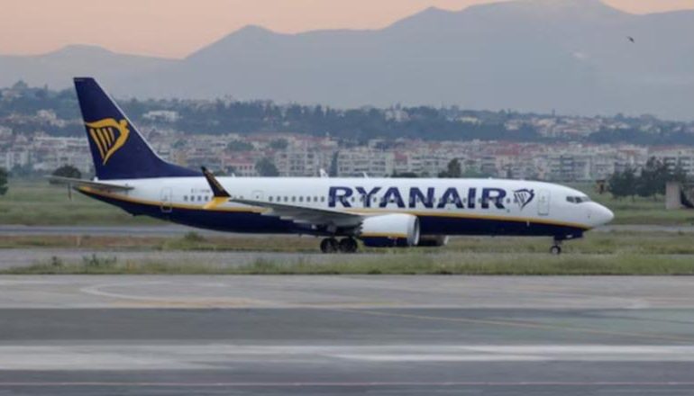 PANIK NË AJËR/ Fluturimi Londër–Tiranë i Ryanair zgjati 12 orë, stuhitë detyruan pilotin të bënte dy ulje emergjente