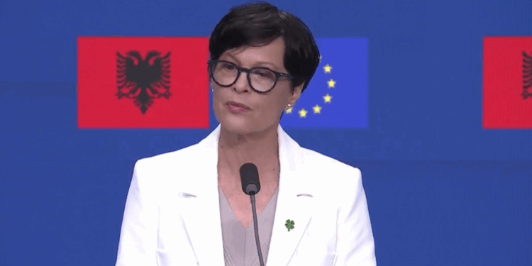 “KRAH SHQIPËRISË DERI NË FUND”/ Marta Kos pas mbylljes së tri kapitujve të negociatave: Inkurajojmë që të vijohet progresi