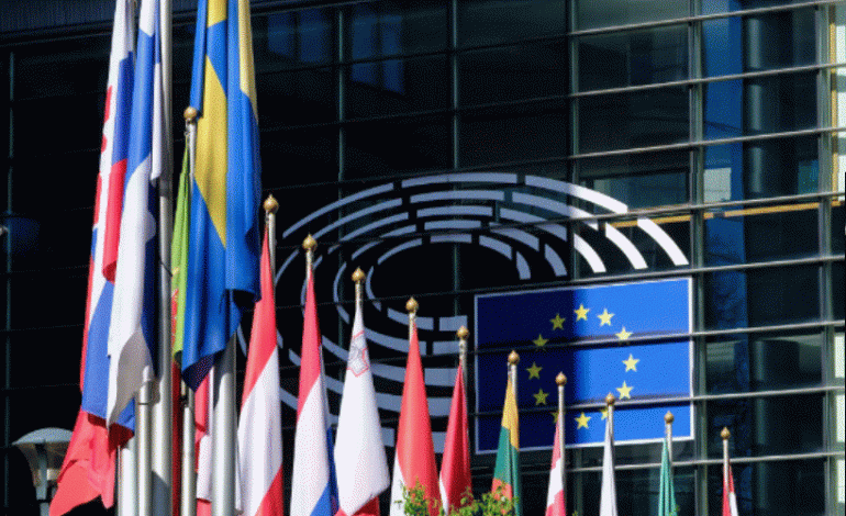 VOTIMI NË PARLAMENTIN EVROPIAN/ Miratohet nisja e negociatave për krijimin e euros digjitale
