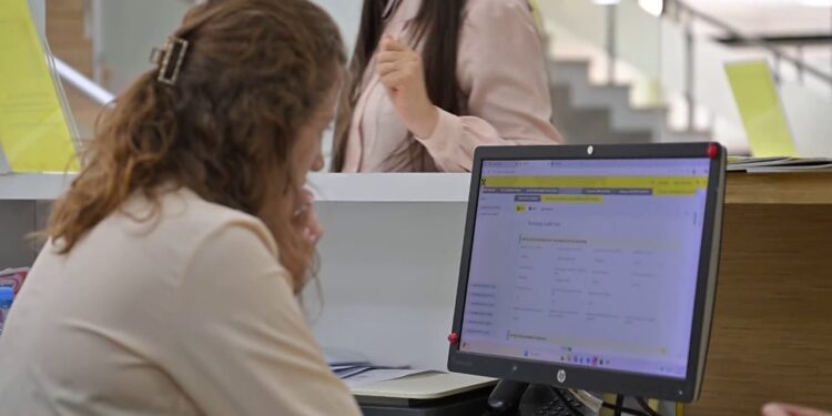 PESË MILIARDË KREDI PRONA/ Bankat rrisin ekspozimin ndaj sektorit të pasurive të paluajtshme