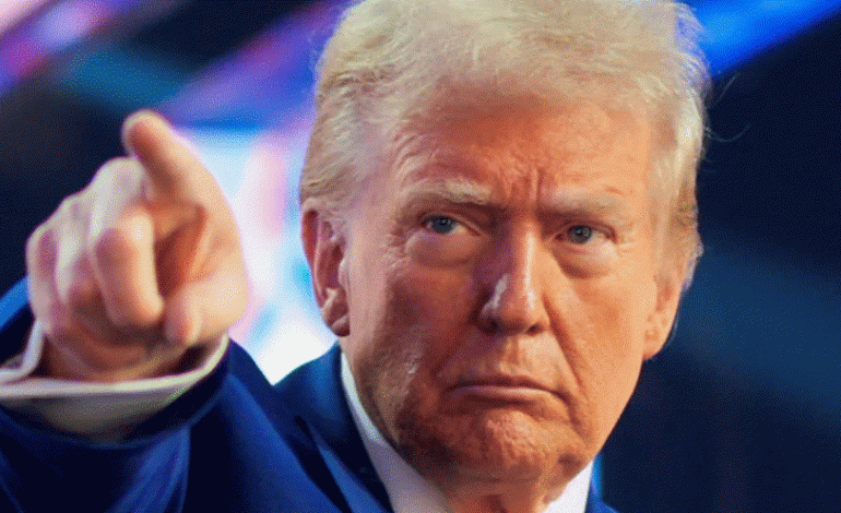 “JAM NË LISTËN E TYRE PREJ KOHËSH”/ Trump paralajmëron Iranin: Nëse më vrasin, kam lënë urdhra që ta bombardojnë si kurrë më parë
