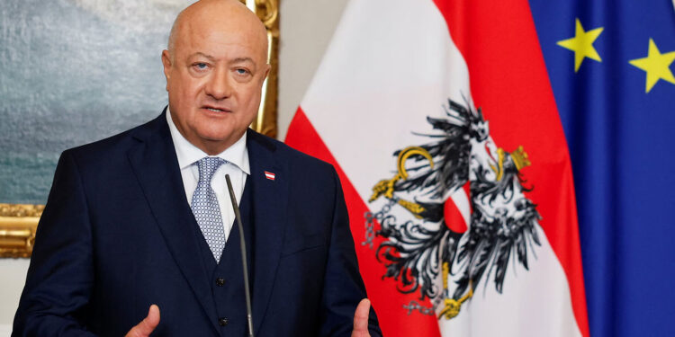 “SHQIPËRIA NË RRUGËN E DUHUR DREJTË BE”/ Kancelari i Austrisë: Unioni të mbajë premtimet për vendet kandidate