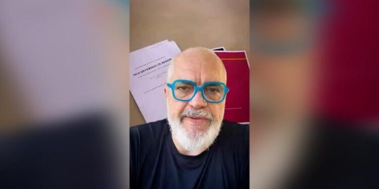 DEBATI PËR PROJEKTIN NË SAZAN/ Rama: Nuk është shitur tokë publike, mbetet e shtetit