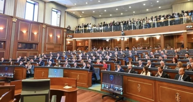 FUNDI I BETEJËS LIGJORE PËR ZGJEDHJET/ Nesër certifikohet rezultati në Kosovë, hapet rruga për qeverinë e re