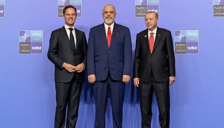 “E VË RAMËN DHE SHQIPËRI NË QENDËR TË VËMËNDJES”/ Agjencia turke analizon samitin e NATO-s në Tiranë