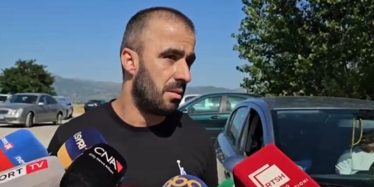 LIROHET NGA BURGU ME AMNISTINË PENALE/ I dënuari: Nuk më lanë të takoja fëmijën për dy vite