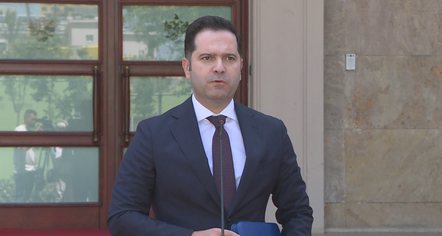 QEVERIA PROPOZON TRE NDRYSHIME NË LIGJET FINANCIARE/ Malaj: Përafrim me BE, ulin kostot dhe mbrojnë konsumatorin