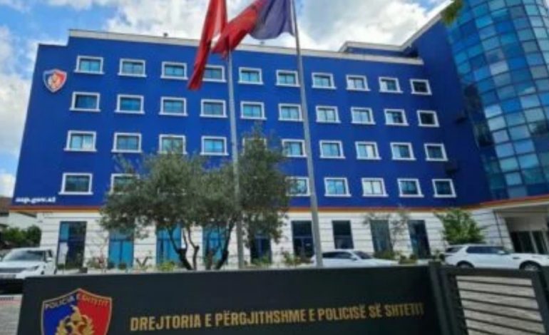 DYSHOHET SE KANË LIDHJE ME KRIMIN/ 10 oficerëve të policisë iu hiqet certifikata e sigurisë