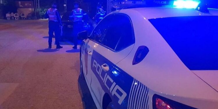 E RËNDË NË DURRËS/ I kërkuari nga SPAK përfshihet në konflikt me armë, i përfshirë edhe një oficer policie