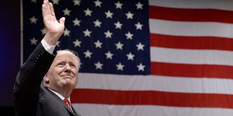 “BETEJA” E RE E PRESIDENTIT/ Trump përplaset me Muzeun Kombëtar të Historisë Amerikane