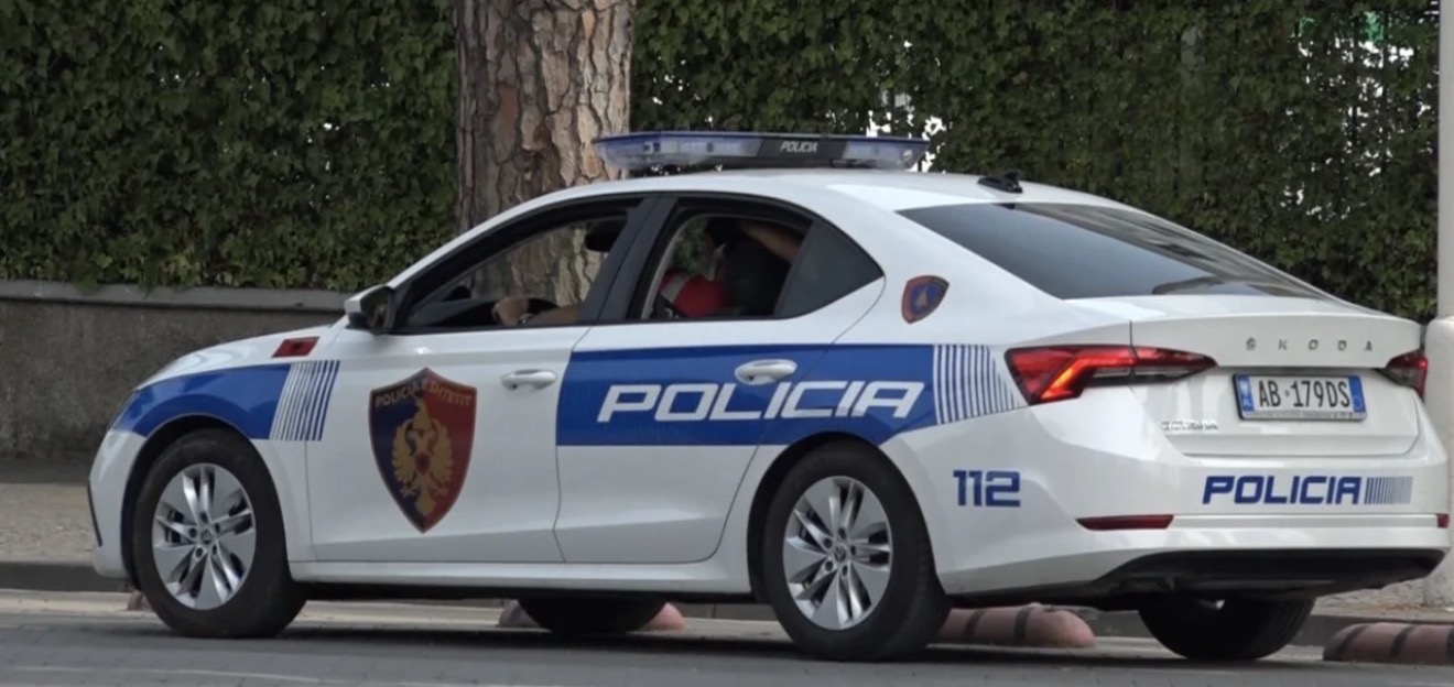 E PËSON KEQ  Dyshohet se ushtroi dhunë ndaj 2 vjeçarit  arrestohet edukatorja në Tiranë