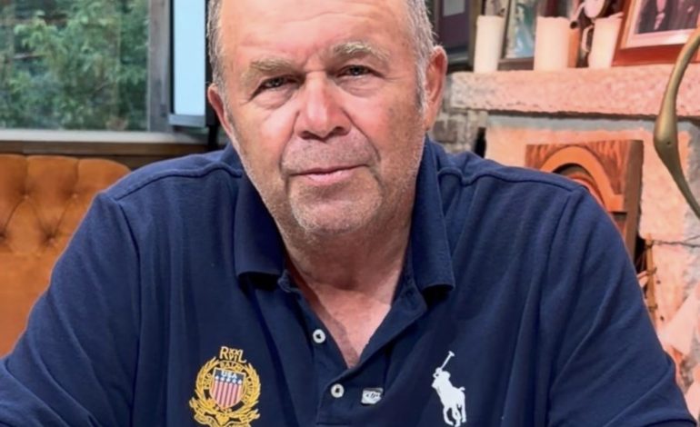 “O HIÇËR, NUK MUND TË VERBONI NJË SHQIPËRI TË TËRË”/ Gjergj Luca – protestuesve: Po tkurreni çdo ditë