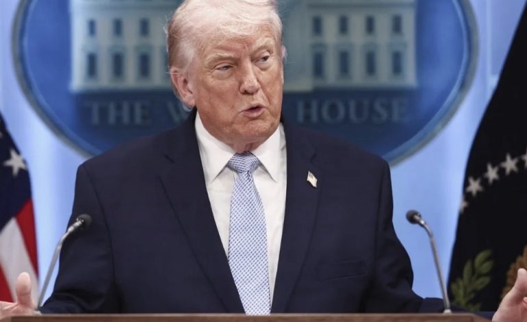 “SHBA PO MERR KONTROLLIN E NGUSHTICËS SË HORMUZIT”/ Trump: Do të paguhemi që ta ruajmë atë