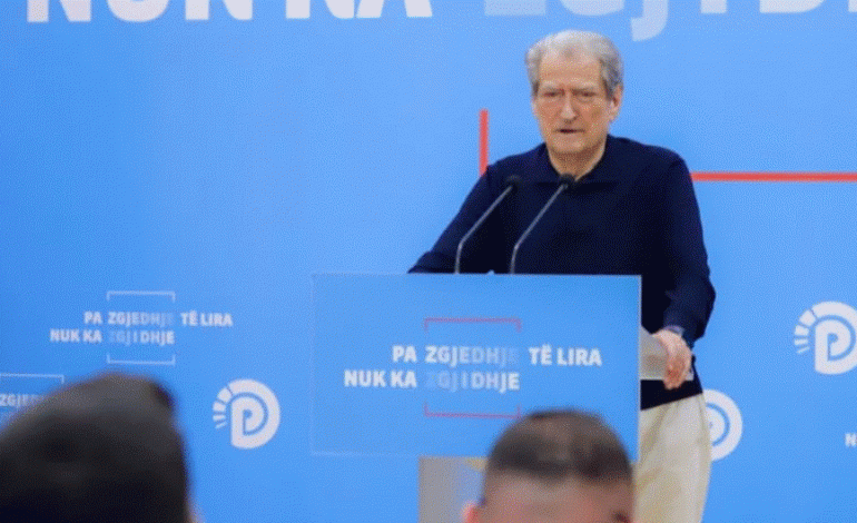ARKËMORTI NË PROTESTË/ Berisha: Përsëritën 20 Shkurtin e 1991, i organizuan Ramës me simbolizma funeralin politik