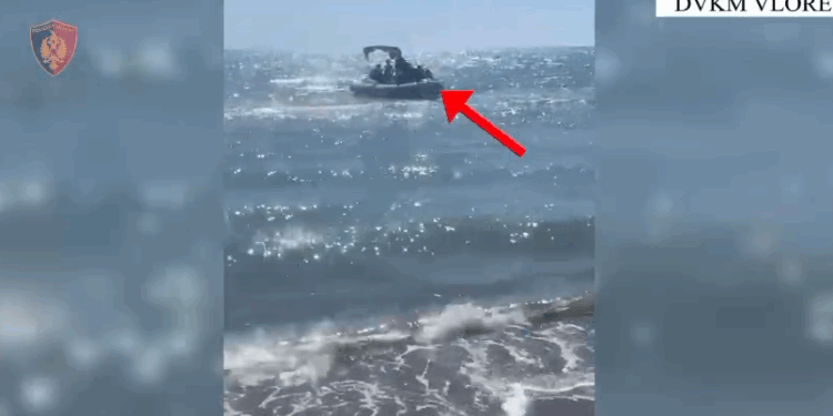 JET SKI DHE GOMONET RREZIKUAN JETËN E PUSHUESVE/ Policia vendos mbi 1 milion lekë gjoba dhe bllokon mjetet