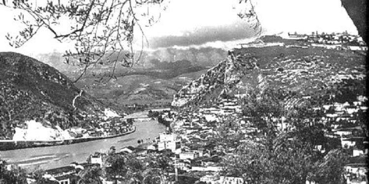 DOSSIER/ Ana e panjohur e ndërtimit të urës së Goricës: Ura në Hercegovinë, në qytetin Koxha që gjendet mbi lumin e thellë, dhe është ndërtuar në kohën e Sulltan Sulejmanit…
