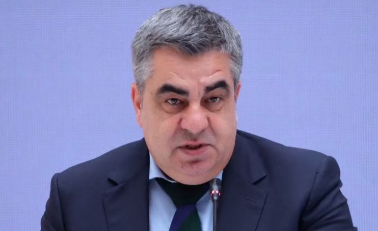 PUBLIKON TË DHËNAT E TURIZMIT/ Blendi Gonxhja: Rritje në gjashtë muajt e parë, por me ritëm më të ulët në qershor